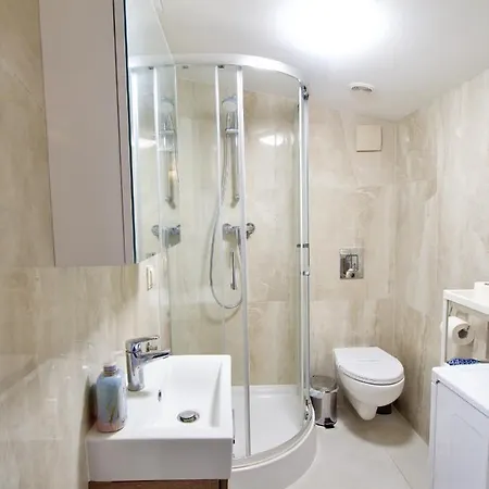 Apartman Sunhouse 300 M Beach, 50 M Monte Cassino *