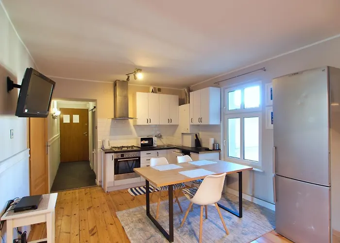 Sunhouse 300 M Beach, 50 M Monte Cassino * Sopot